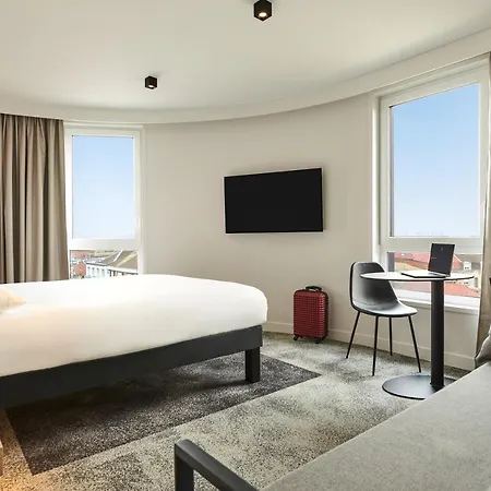 Ibis Centre Gare Hotel 3*
