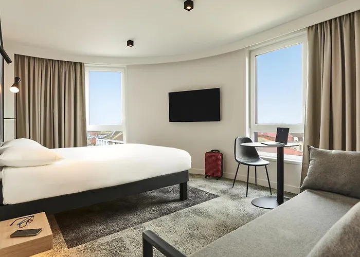 Ibis Centre Gare Hotel 3*