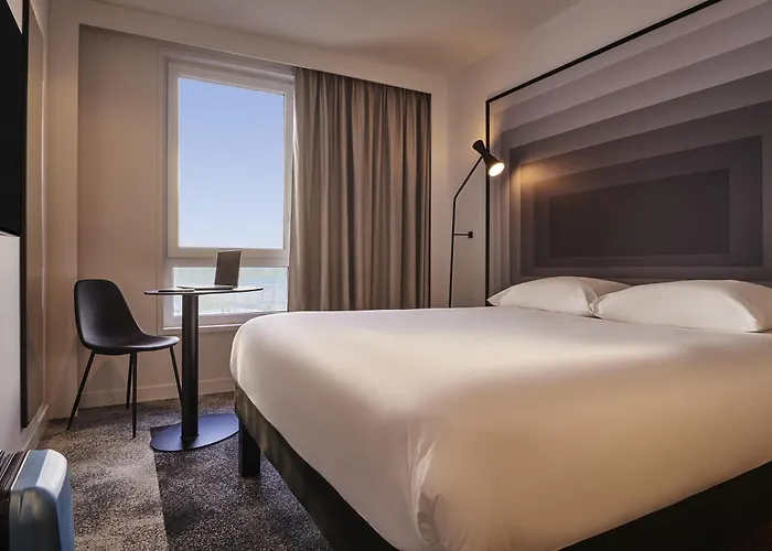 Ibis Centre Gare فندق بوتون