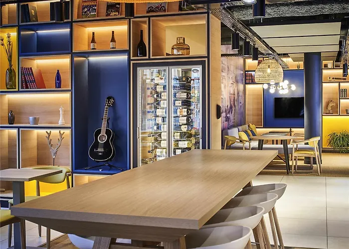 Ibis Centre Gare Hotel 3*